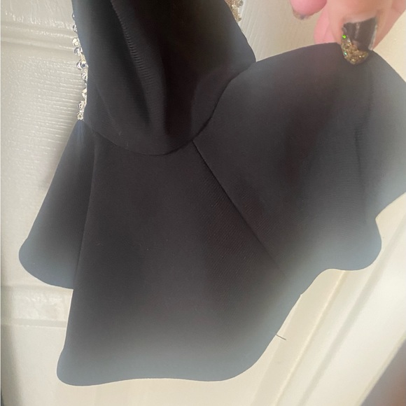 XSCAPE long colorblocked gown - Picture 6 of 7